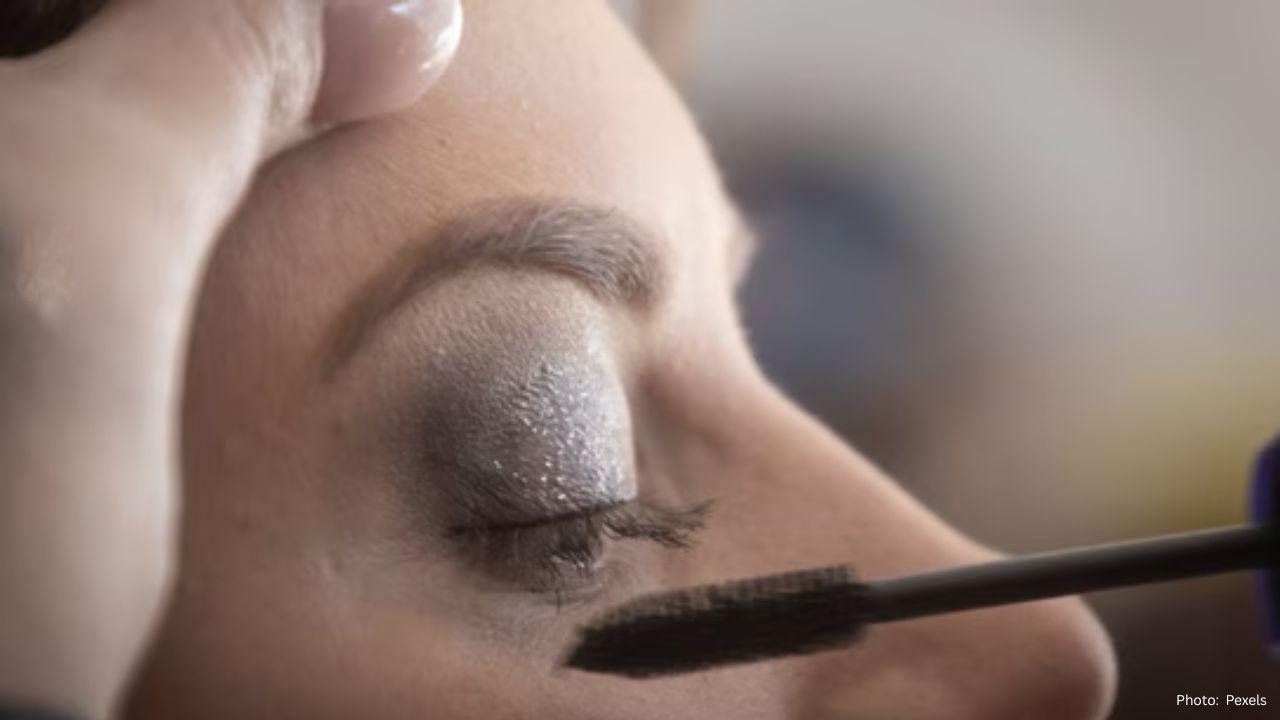 Master the Art of the Smokey Eye: An Easy Guide to Stunning Makeup