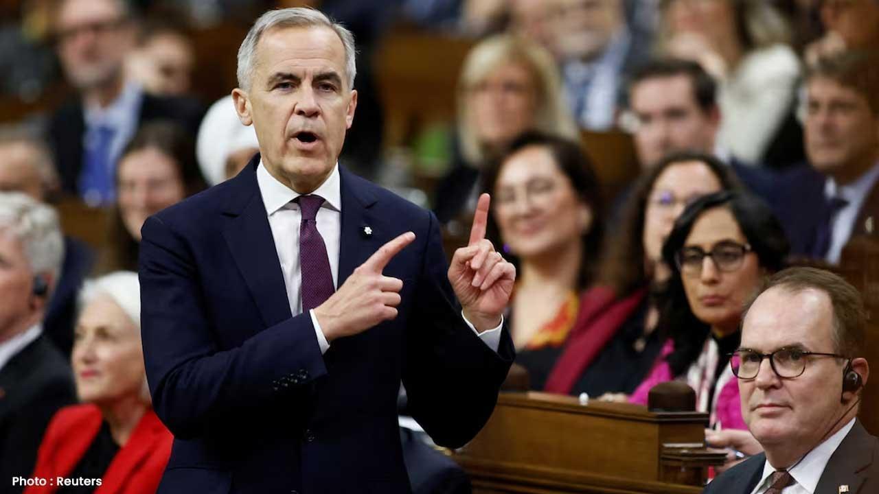 Narrow Approval Marks Key Victory for Carney's Government on Canadian Budget