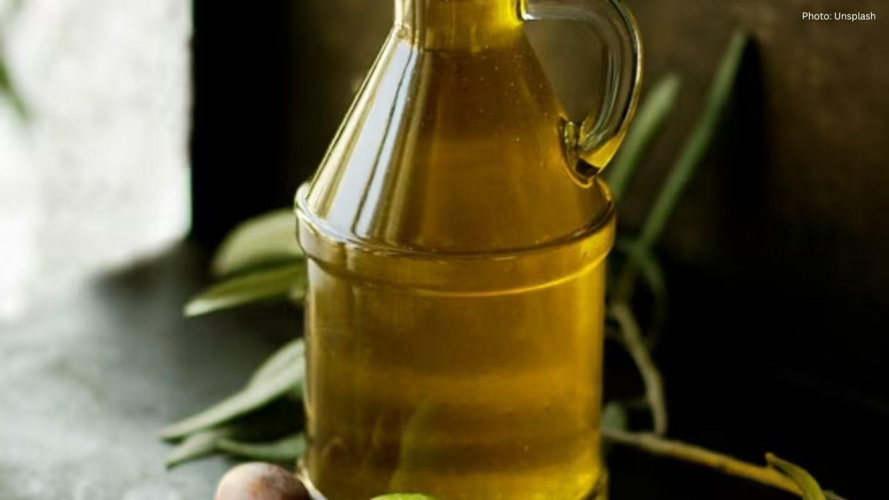 Choosing Between Avocado Oil and Olive Oil: Health Insights and Cooking Guidance