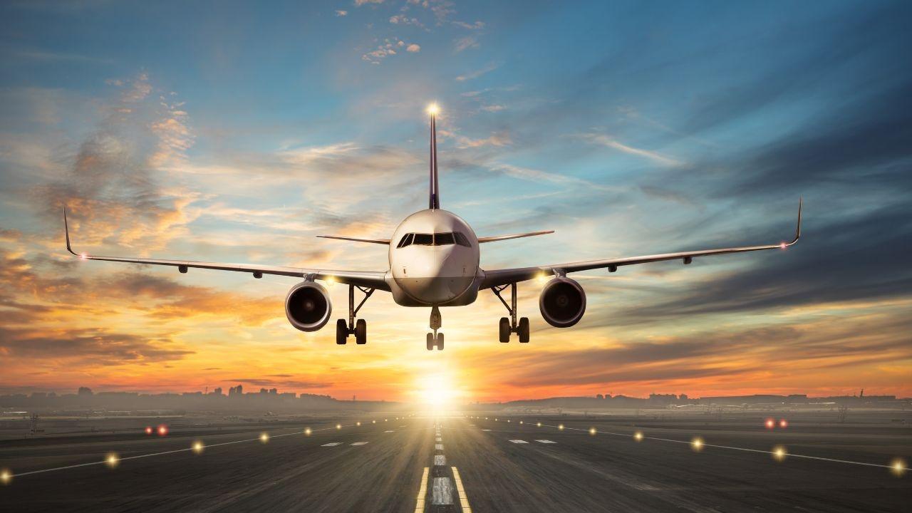 Severe Fog Impacts Operations at Dubai Airport, 19 Flights Diverted