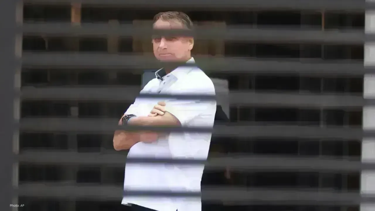 Former Brazilian President Bolsonaro Taken into Custody Ahead of Coup Sentence