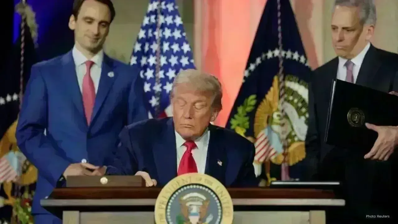 White House Halts Move to Override State AI Laws