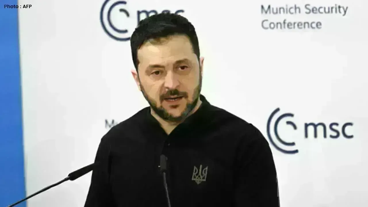 Ukraine's Dilemma: Zelensky Stands Firm Against US and Russian Pressure