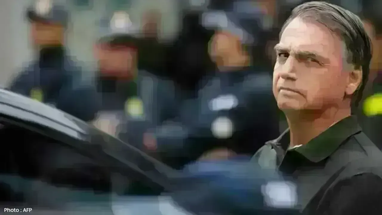 Brazil's Bolsonaro Detained Amid Escape Fears Before Prison Term