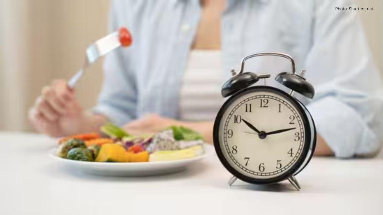 Fitness Coach Reveals Effective Daily Habits for Keeping Lean Year-Round