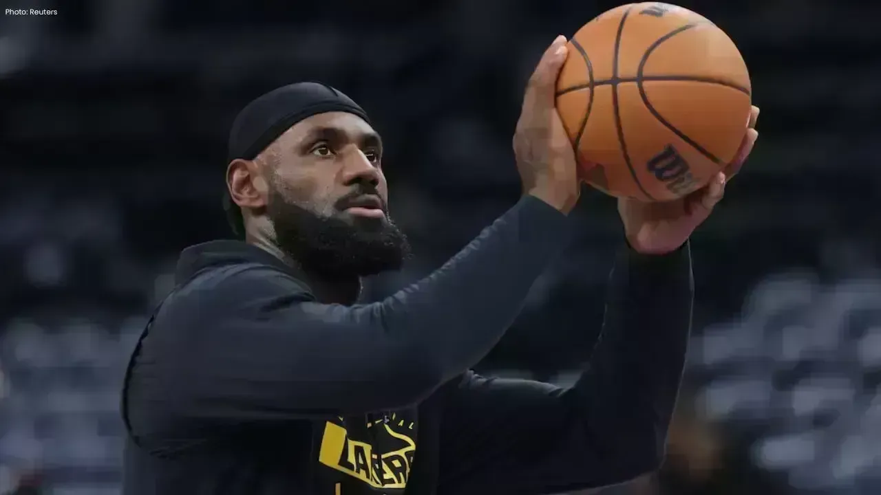 Lakers Narrowly Beat Jazz 108-106 with Doncic's Stellar Performance