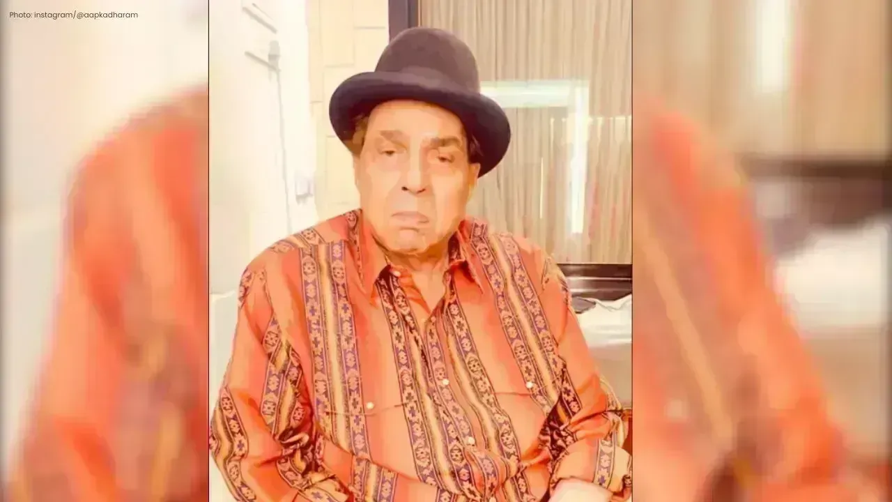 Bollywood Icon Dharmendra Passes Away at 89, Industry in Mourning