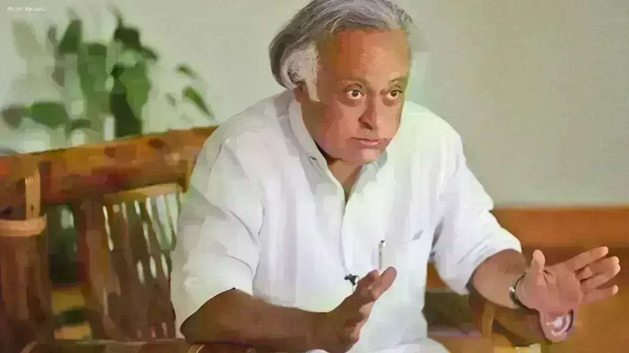 Rupee Decline Fuels Political Tensions as Currency Approaches 90 Mark