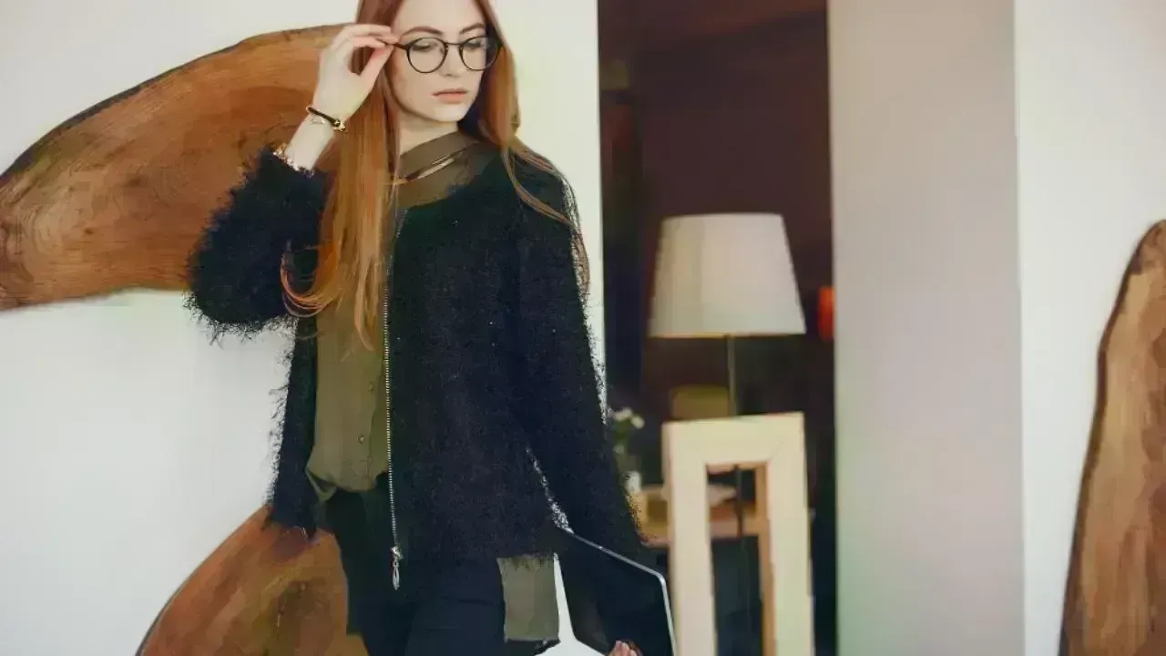 Essential Winter Office Style: Stay Warm and Professional