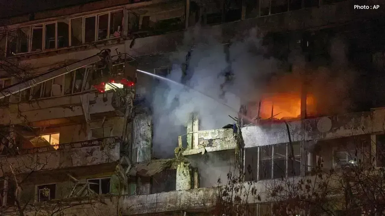 US and Russia Engage in Peace Discussions in Abu Dhabi as Kyiv Endures Missile Strikes