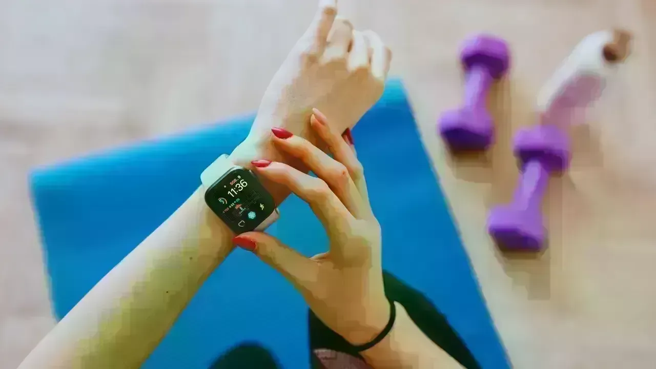 The Quiet Revolution: Smartwatches Leading the Charge in Health Tracking