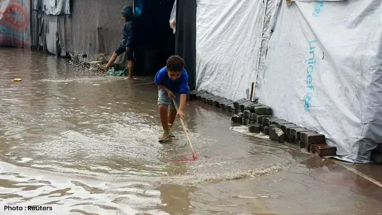 Gaza Faces New Challenges as Heavy Rains Flood Makeshift Tents