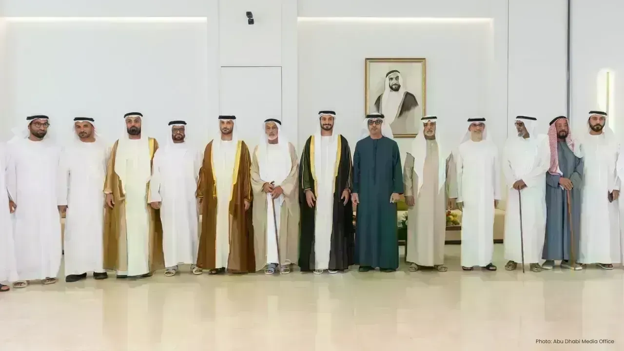 Sheikh Hazza Celebrates Naval Commander's Family Event in Abu Dhabi