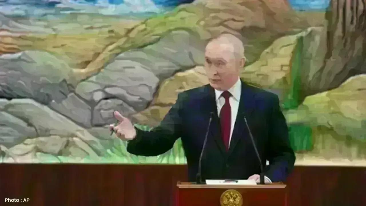 Putin Denounces Ukrainian Government as Illegitimate and Calls Peace Discussions Futile