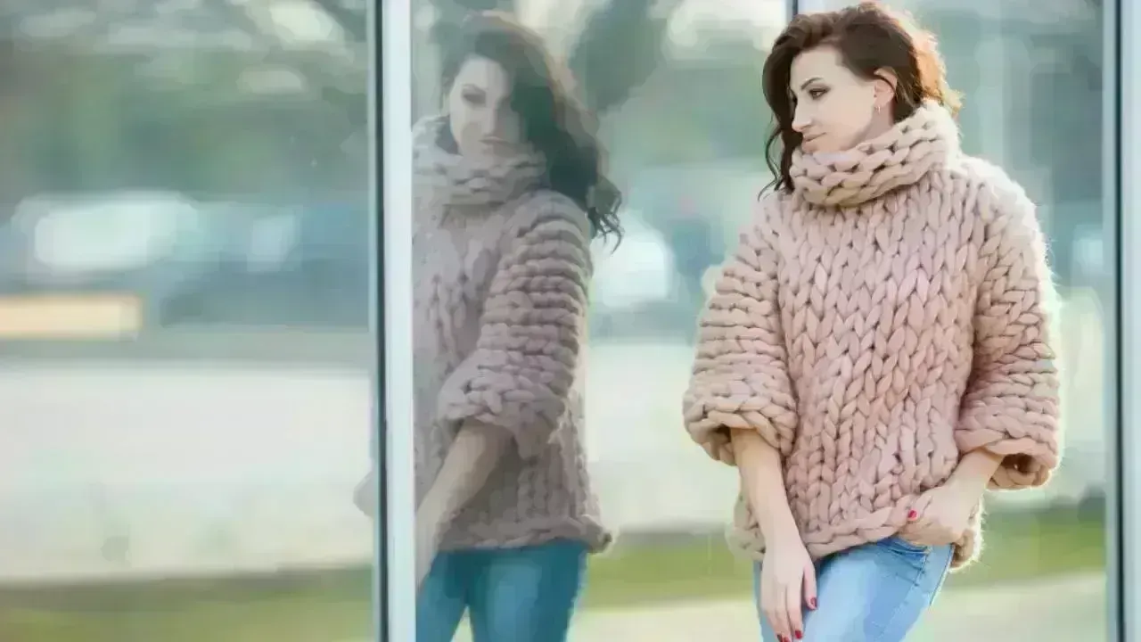 5 Stylish Approaches to Pair Sweaters with Dress Pants This Winter