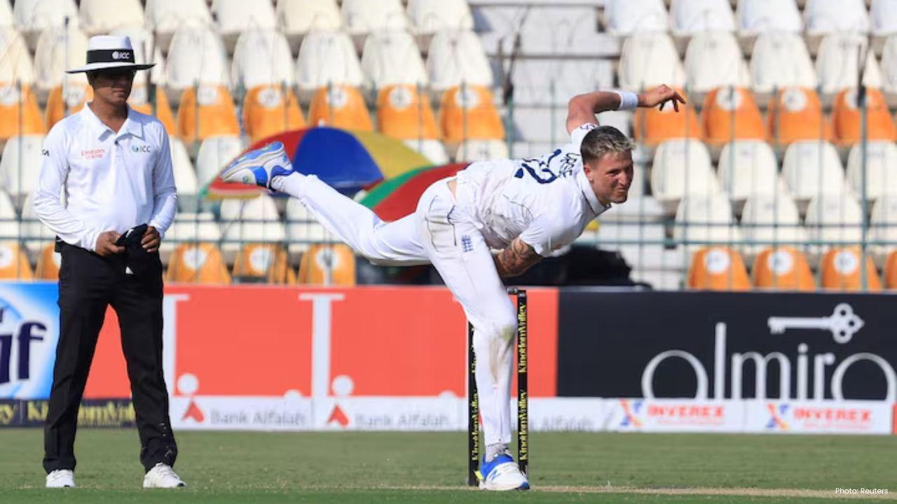 England Strategizes to Halt Travis Head Following Ashes Century