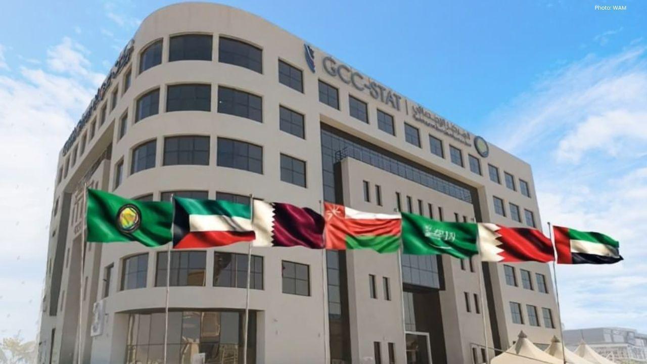 UAE Excels in Economy, Technology, AI, Renewables, and Space Exploration