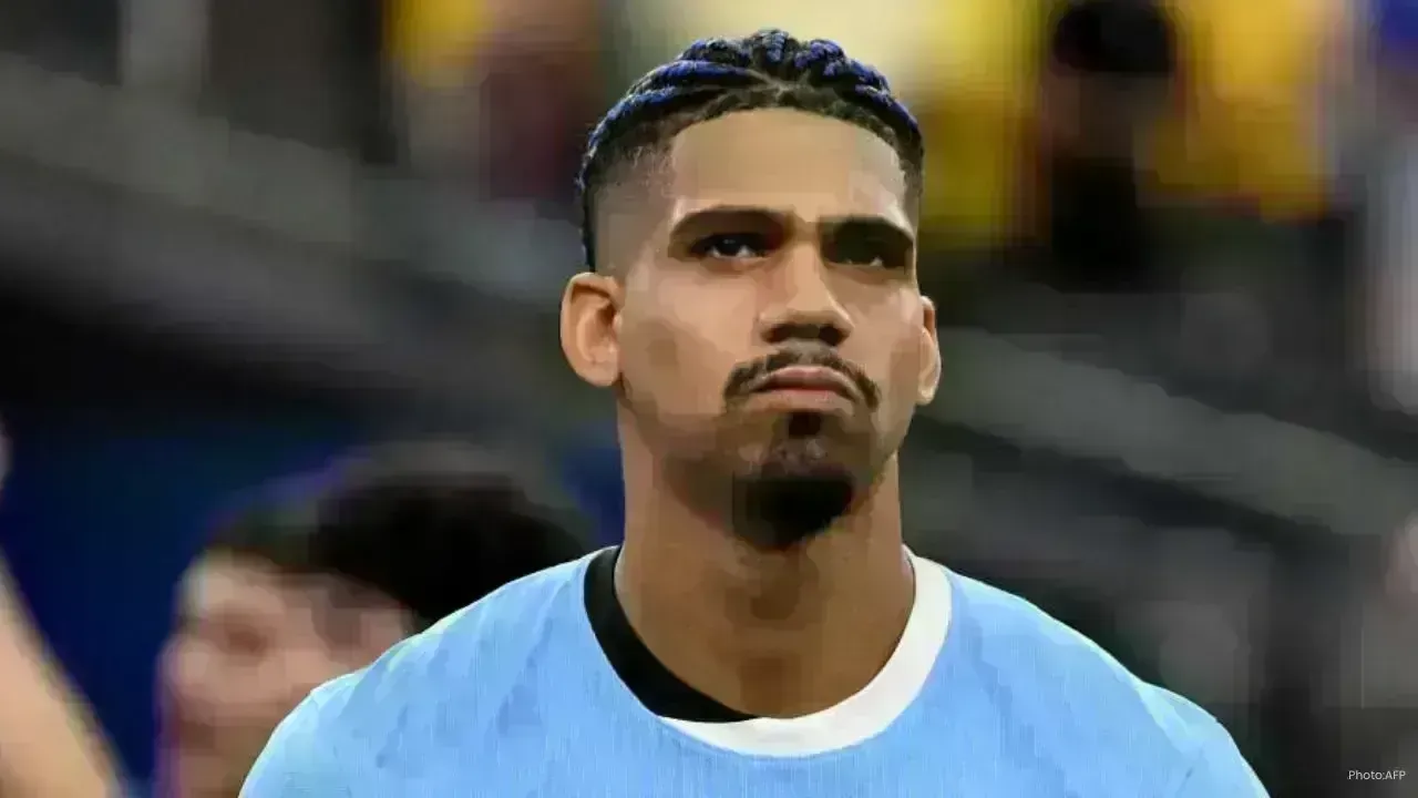 Barcelona’s Araujo Takes Leave Due to Illness, Supported by Club