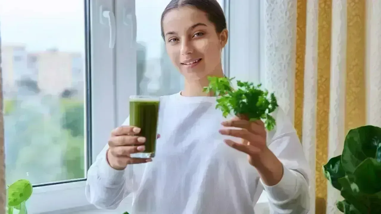 10 Healthy Ways to Incorporate Moringa Leaves for Enhanced Immunity and Digestion
