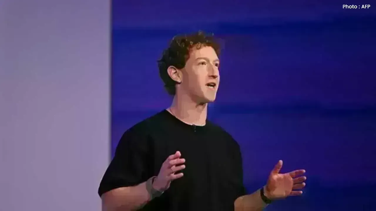 Meta's Metaverse: Zuckerberg Eyes 30% Budget Cuts