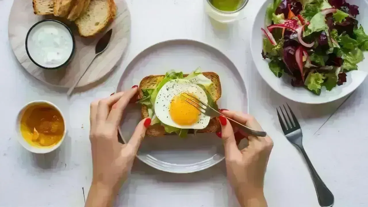 Unlocking Wellness: 7 Essential Health Gains from Daily Egg Consumption for Women