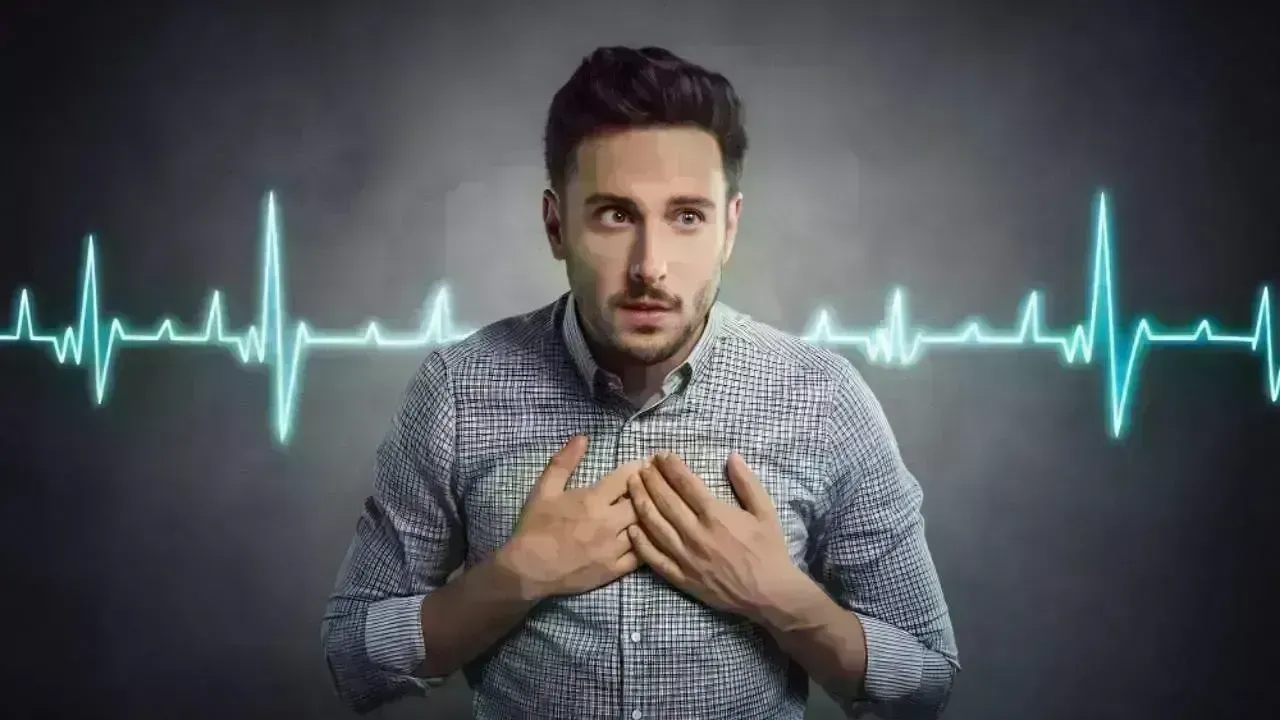 Silent Heart Attack Alert: Cardiologist Reveals 5 Symptoms You Can’t Afford to Ignore