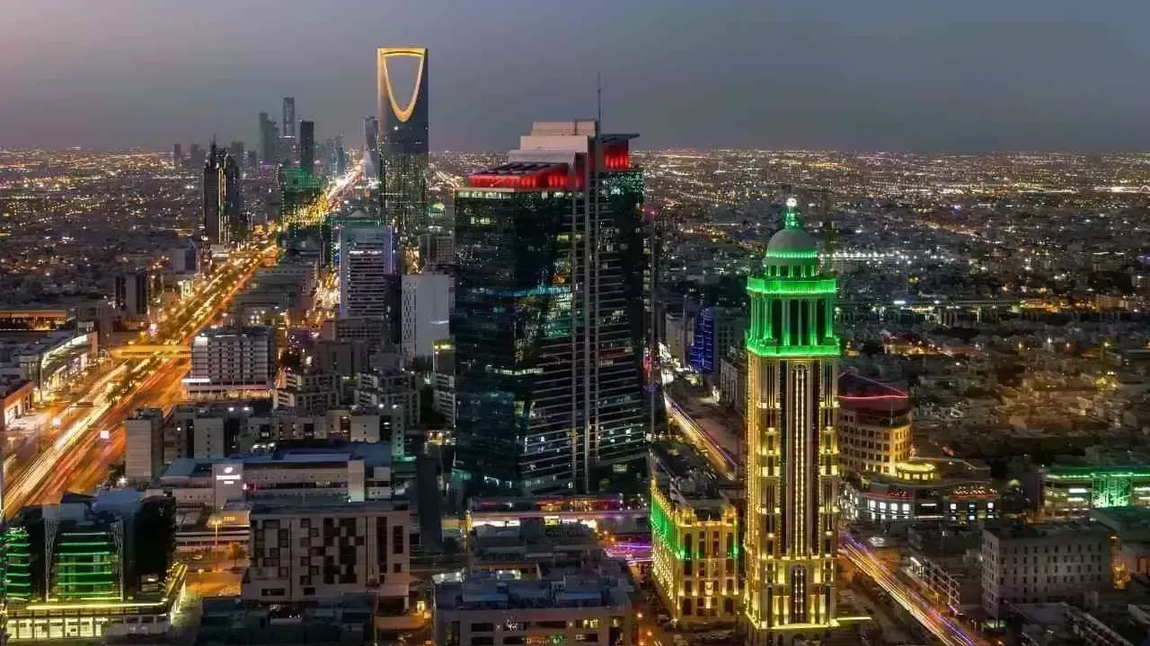 Saudi Arabia's Q3 GDP Growth Hits 4.8% Driven by Oil and Diversification