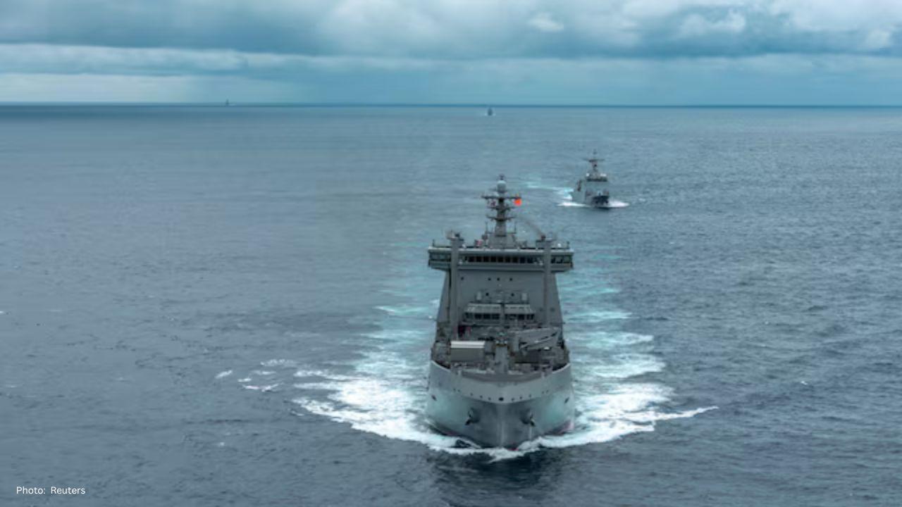 New Zealand Navy Encounters Taiwan Warship During Taiwan Strait Transit