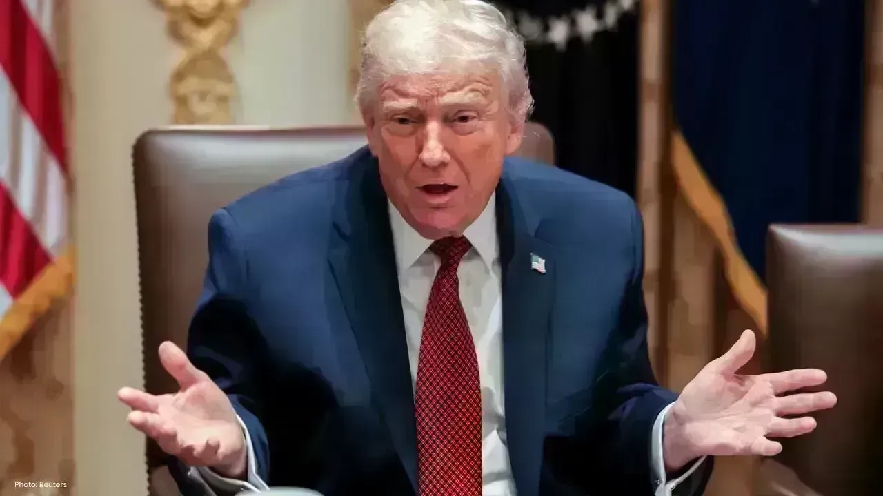 Trump Critiques Somalia and Ilhan Omar at Pennsylvania Rally