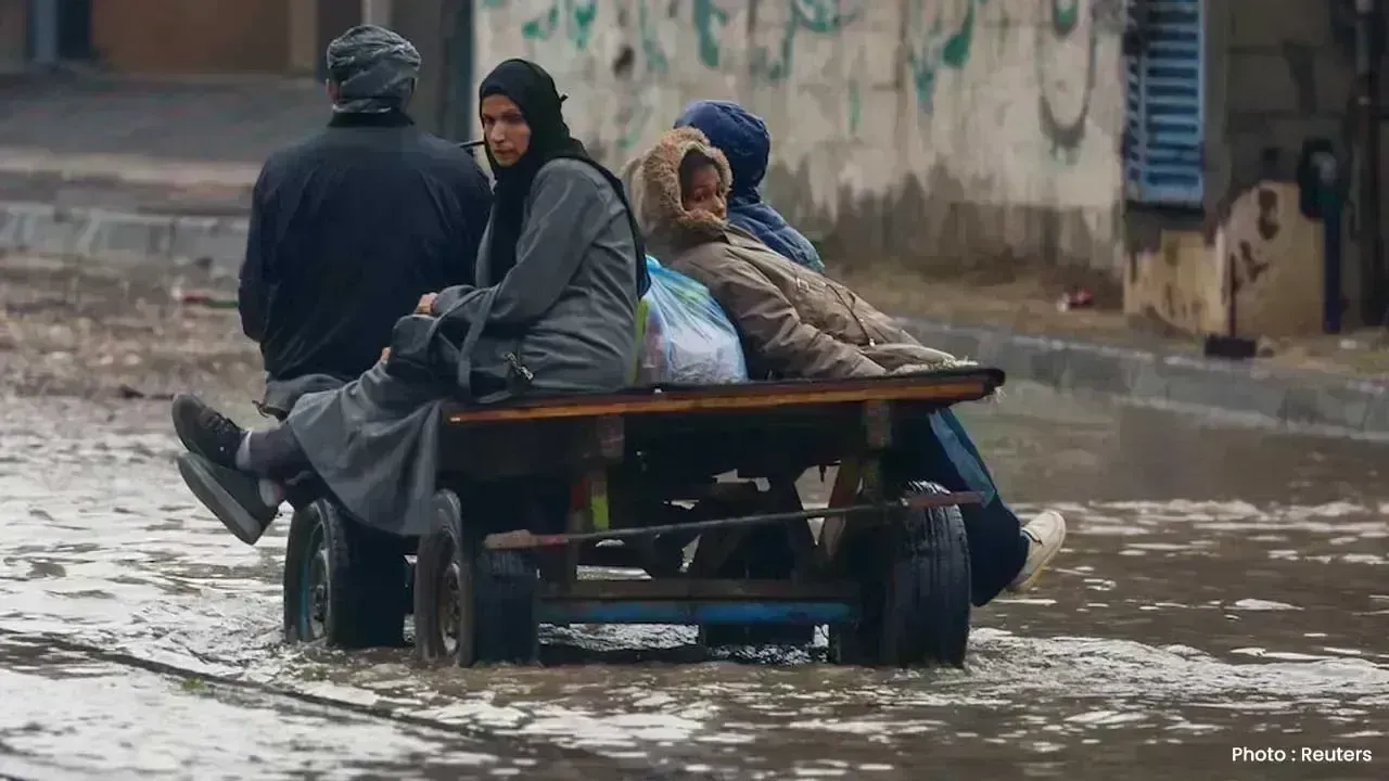 Gaza's Torrential Rains Lead to Fatal Floods, Displaced Families in Peril