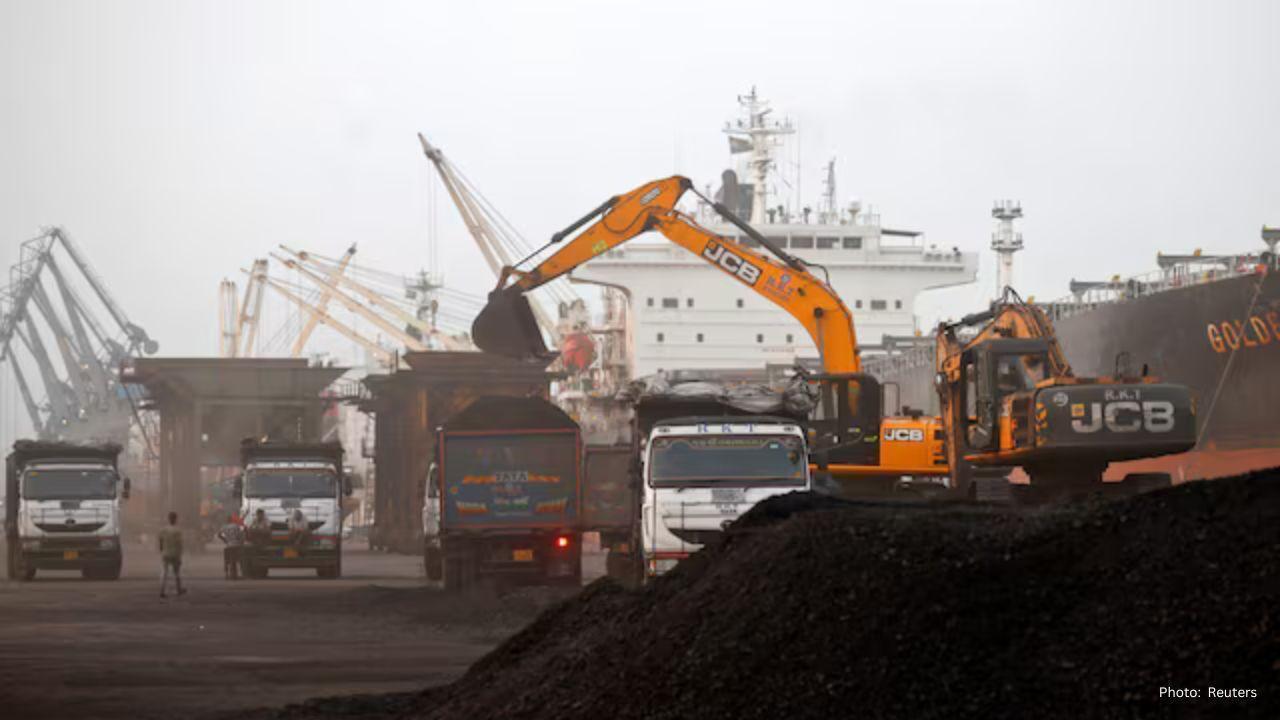 India Approves Coal Exports for the First Time as Power Plants Show Surplus