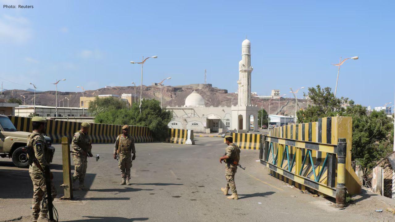Deadly Attacks in Yemen’s Hadhramaut Kill at Least 32 Security Personnel