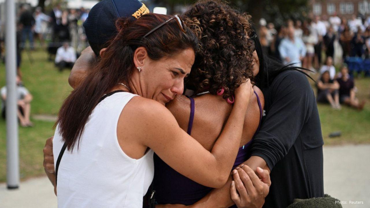 Australia Moves Toward Tougher Gun Laws After Deadly Bondi Beach Shooting