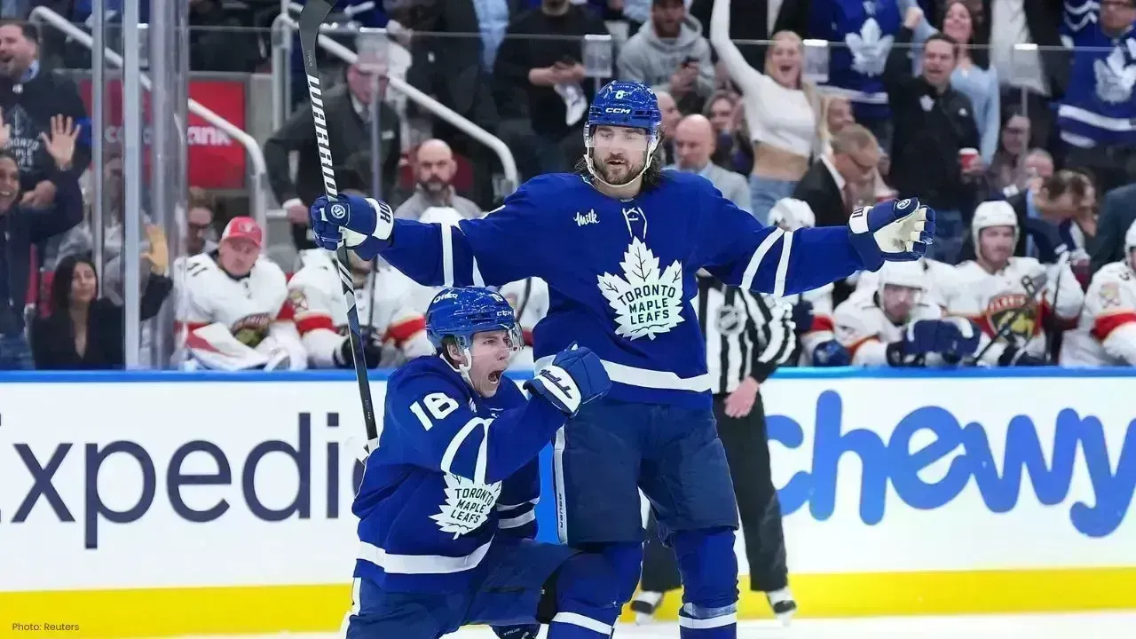 Maple Leafs Comeback Seals 3-2 Win Over Blackhawks