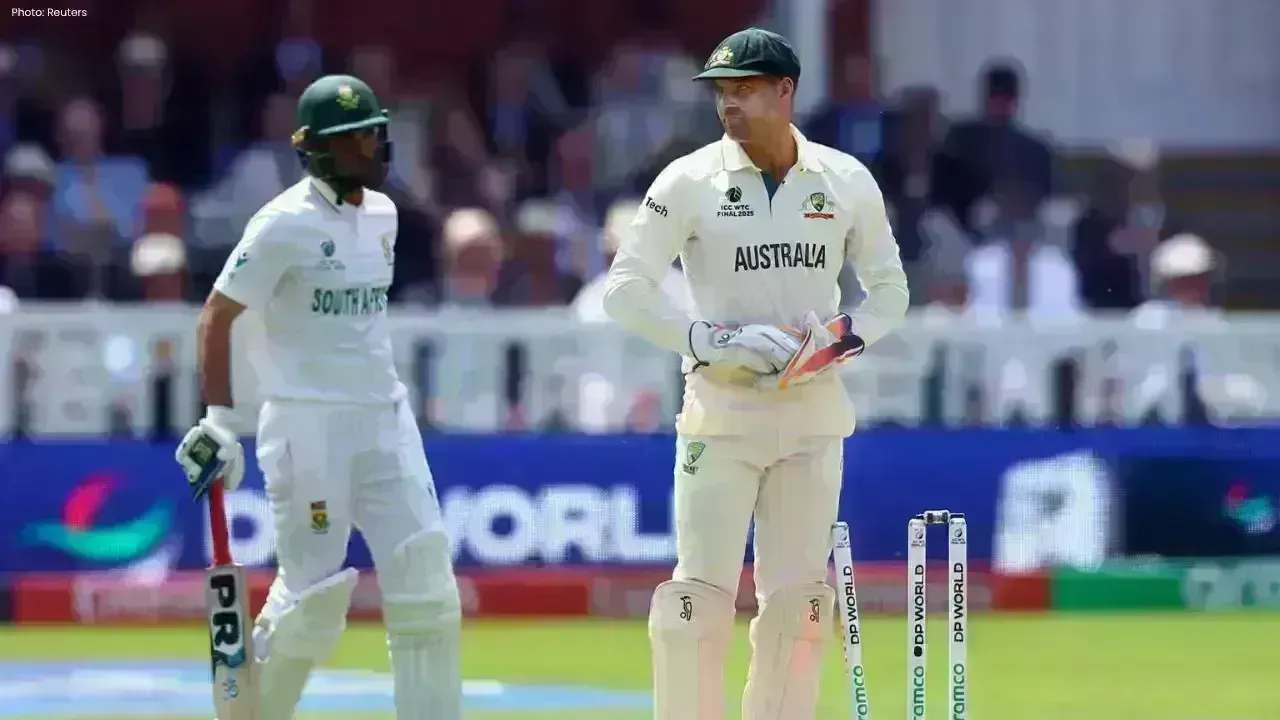 Controversial DRS Call in Ashes Test: Carey's Key Wicket Stays