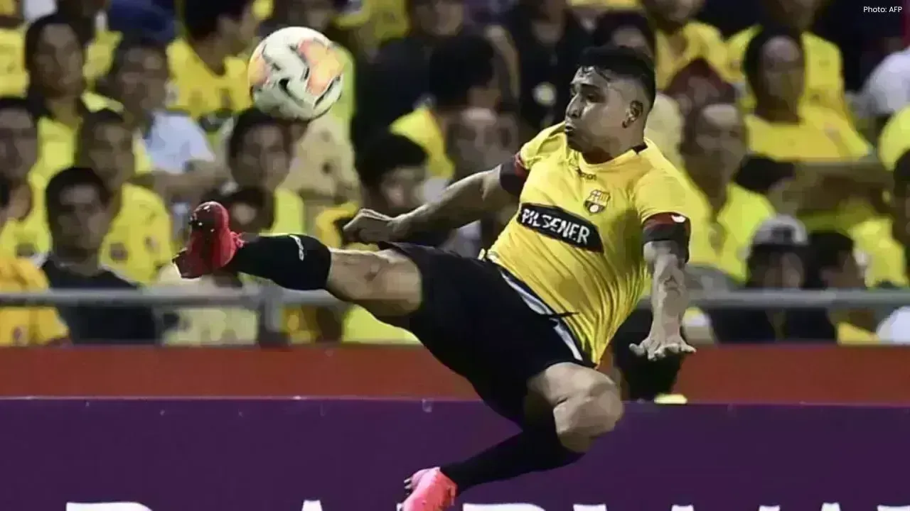 Tragic Death of Ecuadorian Footballer Mario Pineida in Guayaquil Shooting