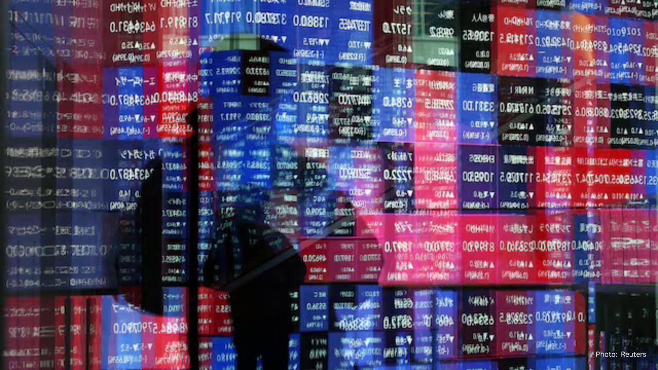 Asian Markets Gain Strength as Japan Raises Interest Rates and Wall Street Supports Rally