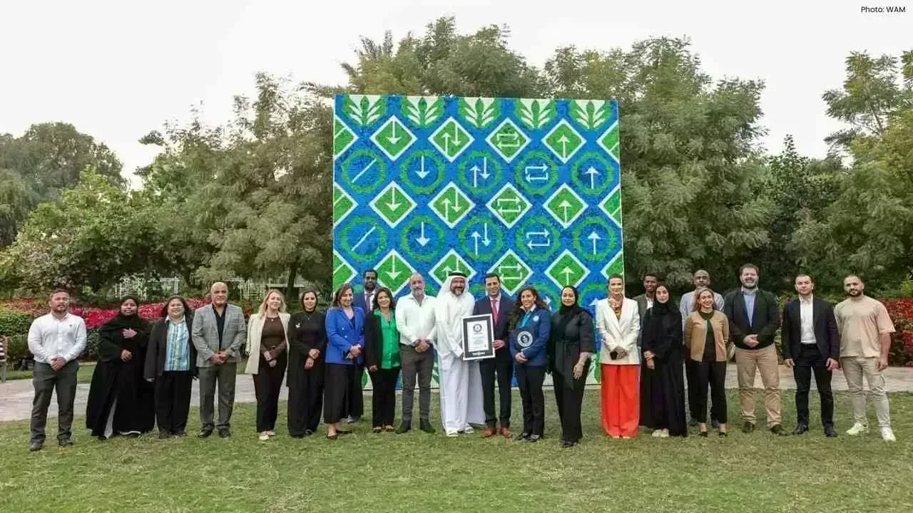 Umm Al Emarat Park Achieves Guinness World Record with Recycled Mosaic
