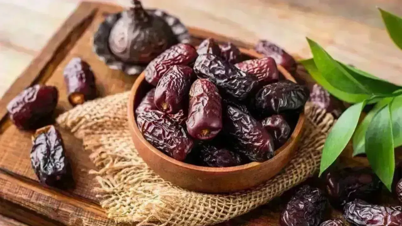The Benefits of Eating Dates Daily for Warmth and Vitality