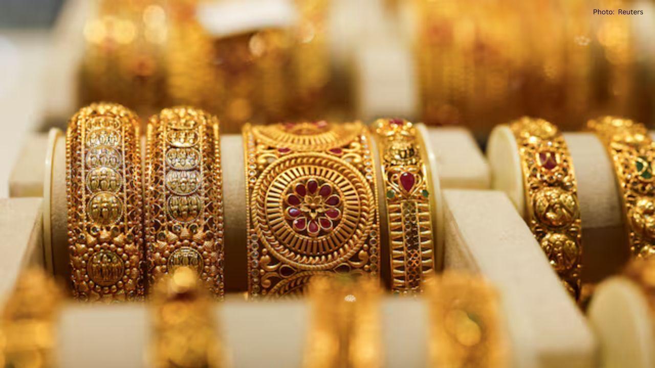 Gold Sets New Record as Silver Joins Rally at Historic High