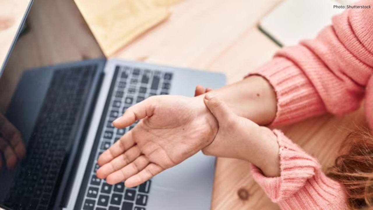 Hands Tingling in the Morning? Doctors Warn These Could Be Early Signs of Carpal Tunnel Syndrome