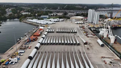 Democratic Governors Urge White House to Lift Freeze on Offshore Wind Projects