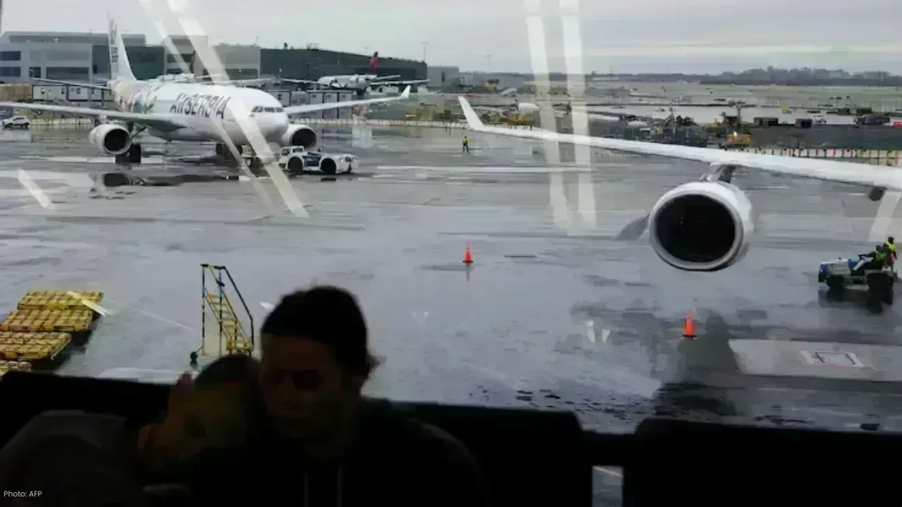 Severe Winter Storm Disrupts Christmas Travel, Cancels Over 1,000 Flights