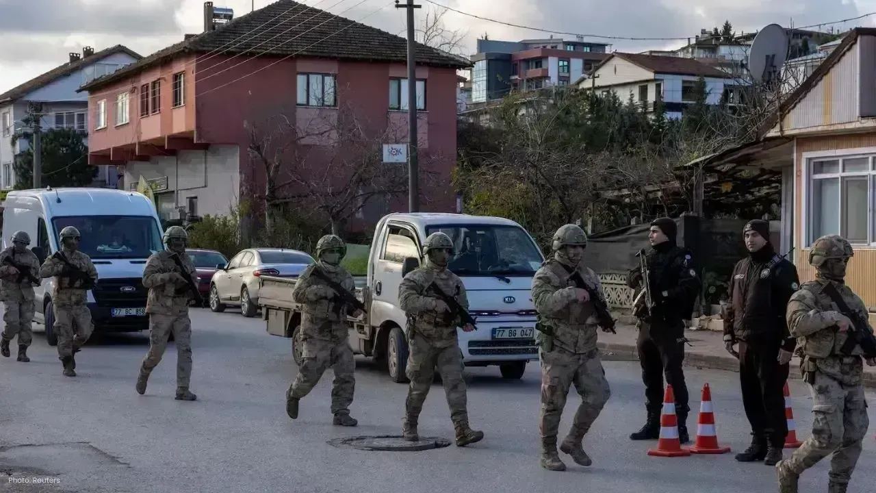 Turkey Intensifies Operations Against ISIS; Multiple Officers Injured