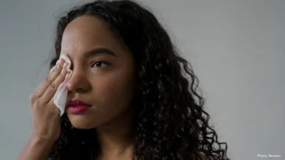 How to Remove Makeup the Right Way for Clean and Glowing Skin