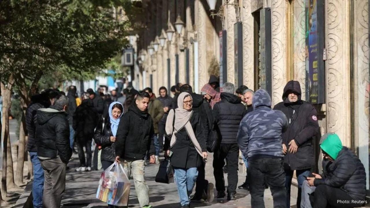 Trump Warns Iran as Deadly Protests Spread Across the Country