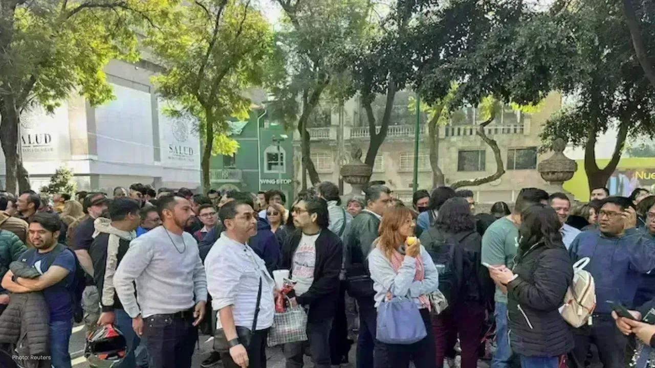 Strong 6.5 Magnitude Earthquake Strikes Mexico City, Two Casualties