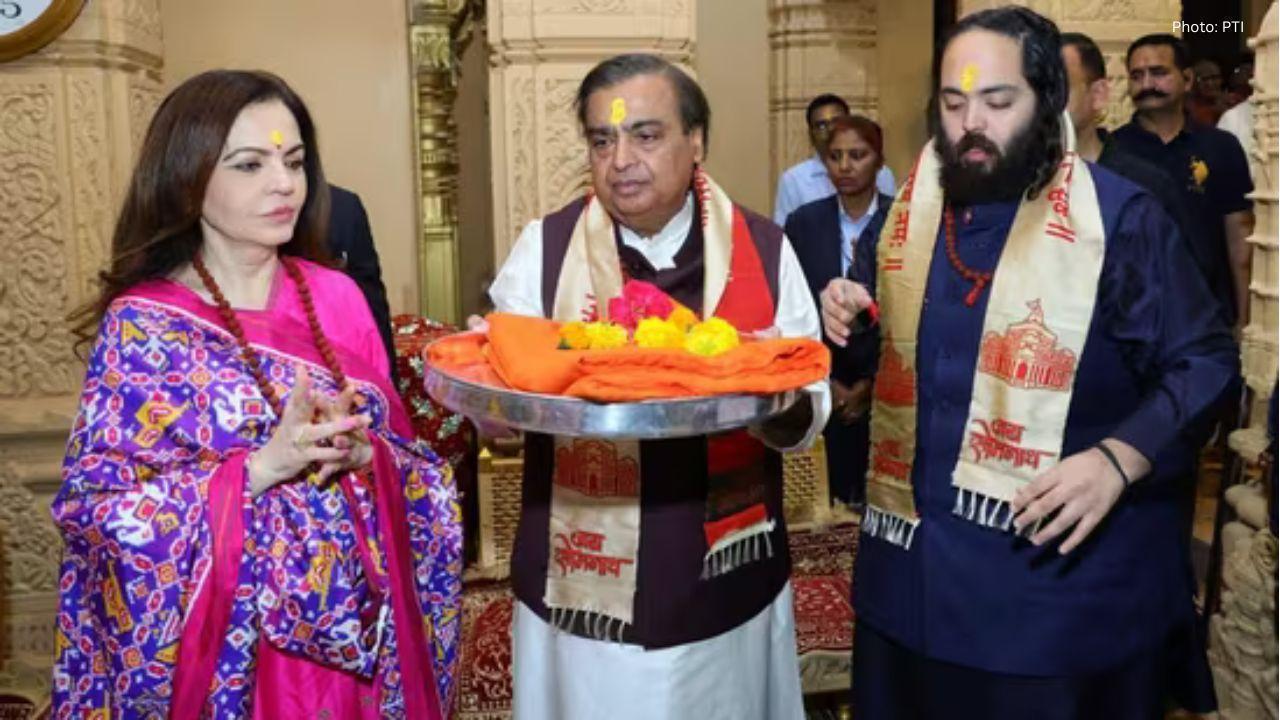 Nita Ambani Stuns in Pink Patola Suit During Somnath Temple Visit with Mukesh and Anant