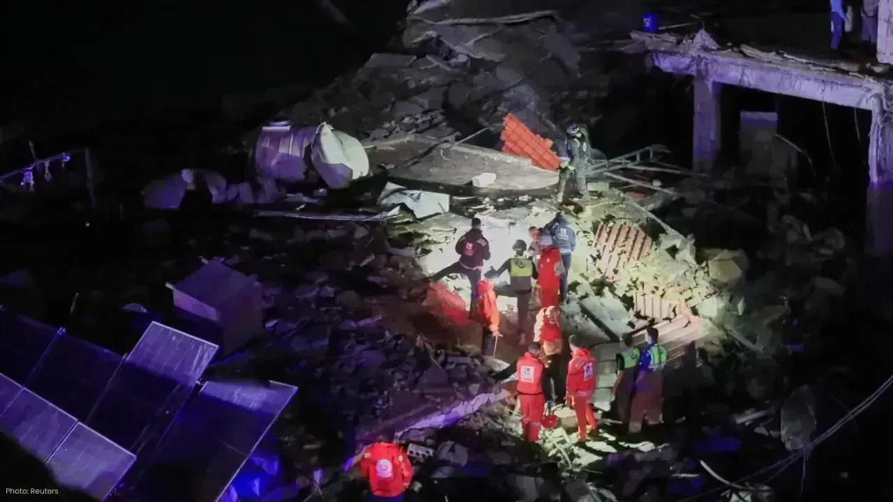 Israel Conducts New Airstrikes in Lebanon Targeting Hezbollah Positions