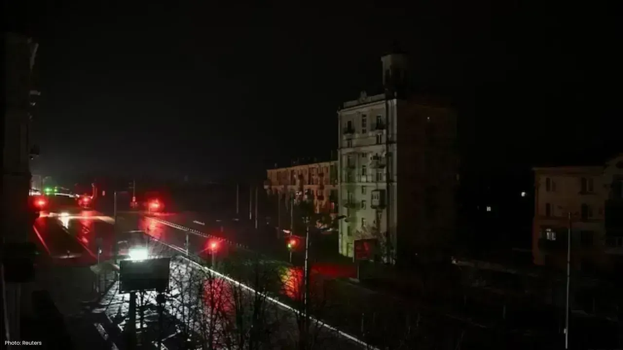 Intensified Russian Strikes Leave Dnipropetrovsk Residents Facing Harsh Winter Conditions